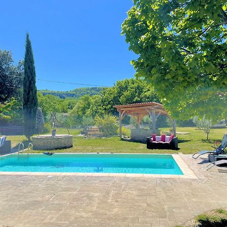 Chris Le Verger Saignon Luaran gambar
